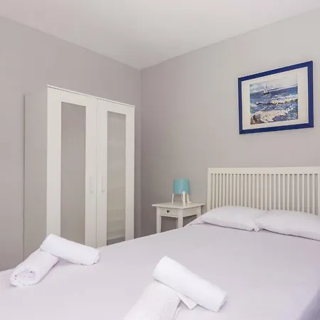 Apartment Homeholidaysrentals Regard *