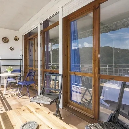 Homeholidaysrentals Regard